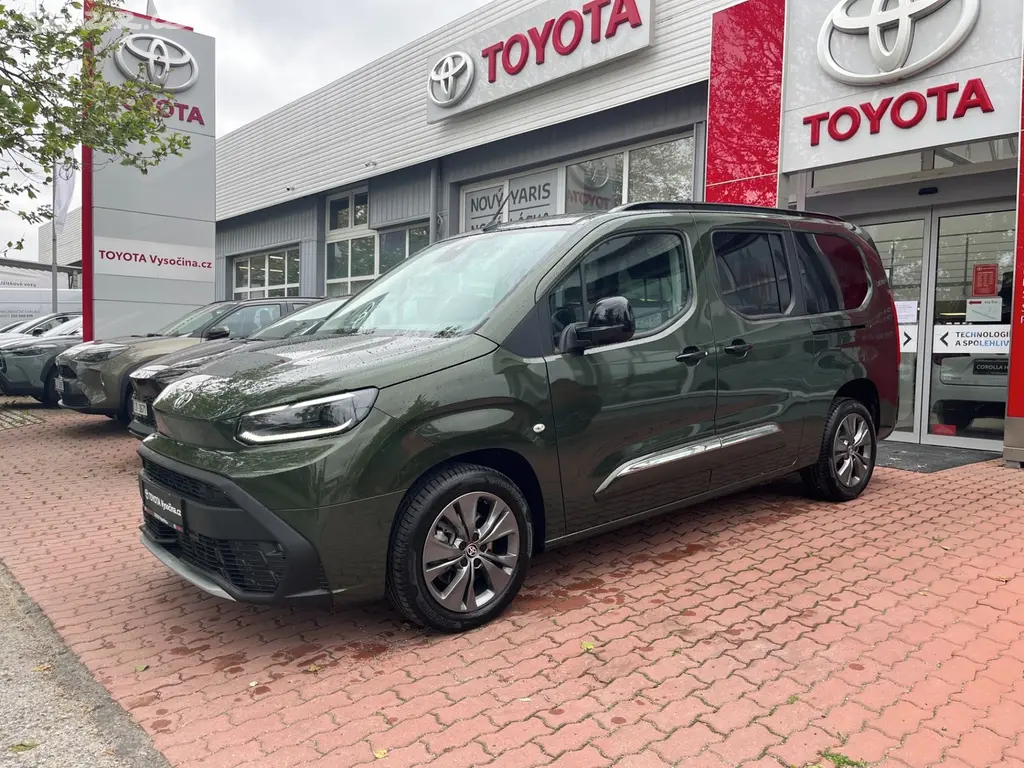 Toyota Proace City Verso, L2 - 1.5 nafta 130 koní manuál